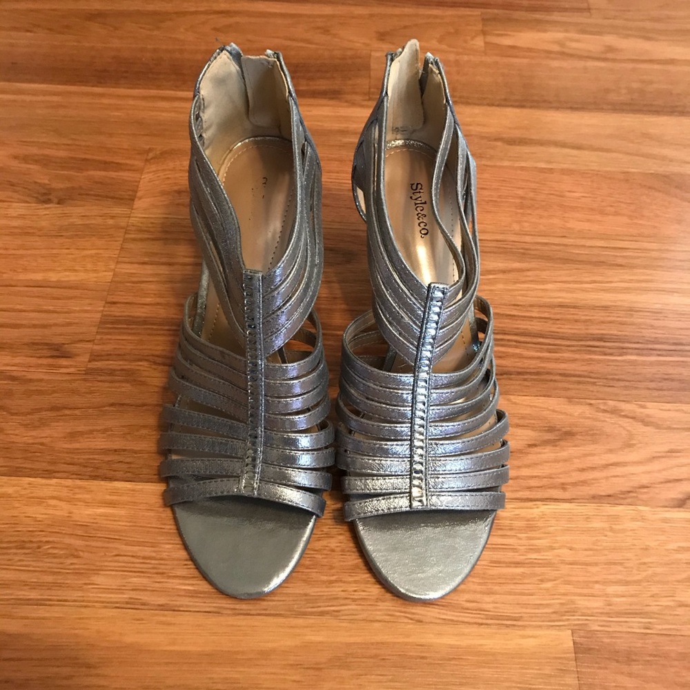 Style & Co. Silver Metallic Strappy High Heels